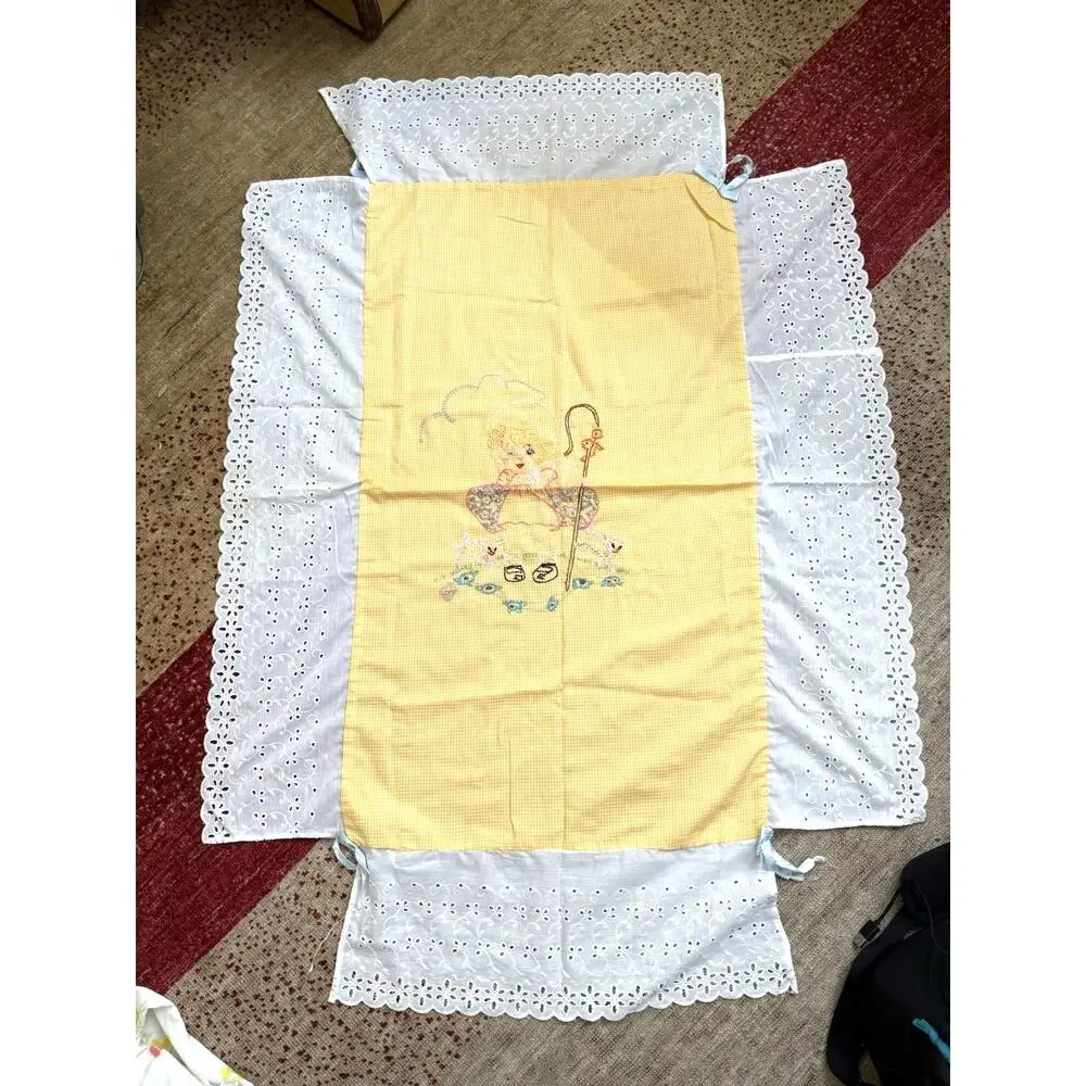 Vintage Little Bo Peep Hand Embroidered Baby Crib Quilt Coverlet Sheet Handmade